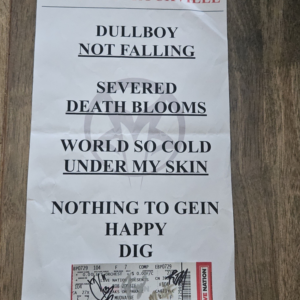 Mudvayne Concert Memorabilia Set